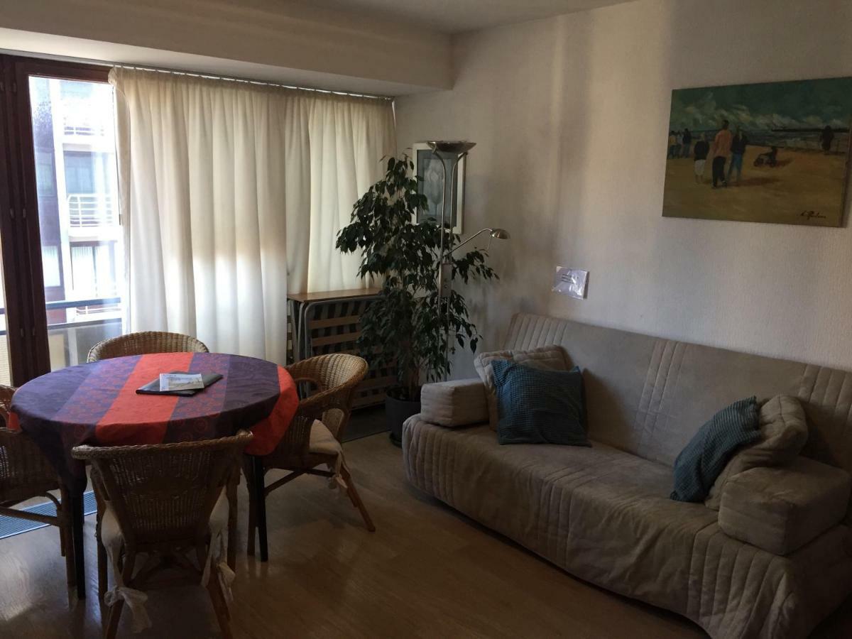 Studio Oostende Budget Apartment Ngoại thất bức ảnh